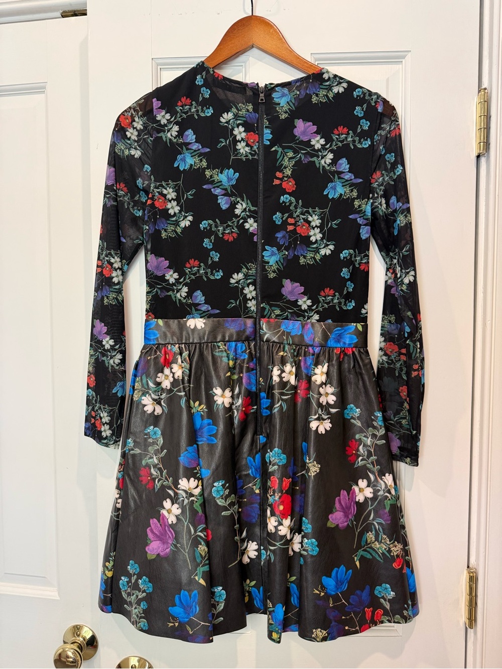 Alice + Olivia Chara vegan leather Long-Sleeve Party Dress - Picture 3 of 6